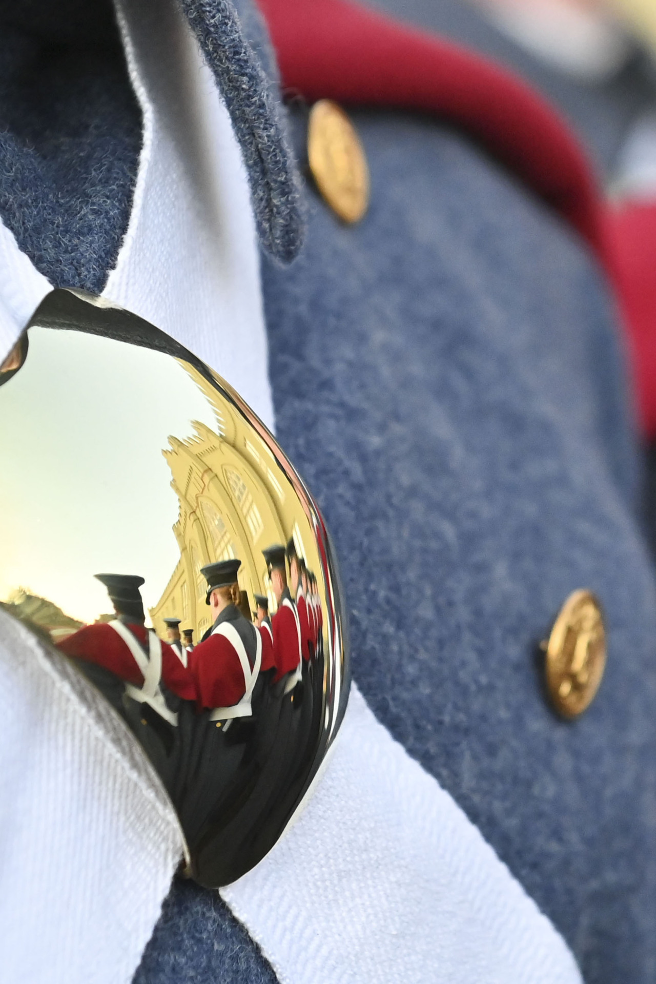Cadet reflections show in the central metal of a VMI cadet uniform.