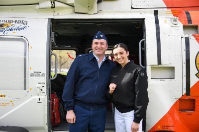 Cmdr. William Davis ’00 and Alexis Davis ’23