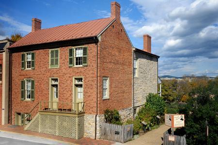 The front of the Jackson House Museum seen from the street.