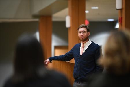 Brad Snyder speaks to the crowd in the Hall of Valor.