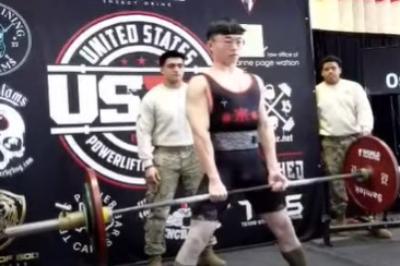 Still shot of Chin-jen Hsiao during the USPC Virginia is for Lifters! - Powerlifting meet at Virginia Military Institute, photo from YouTube livestream.