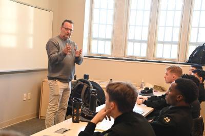 Retired Lt. Col. Scott Mann shares his powerful story with cadets during his recent visit to post.