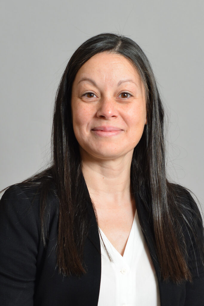 Dr. Sabrina Laroussi