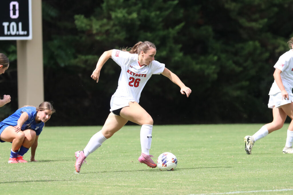 Emily Ward '27 playing soccer.